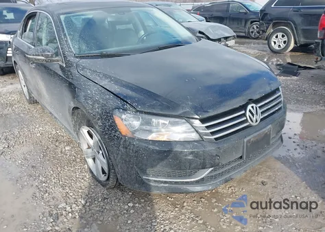2012 Volkswagen Passat 2.5L Se z USA, uszkodzony, nr VIN 1VWBH7A37CC021804